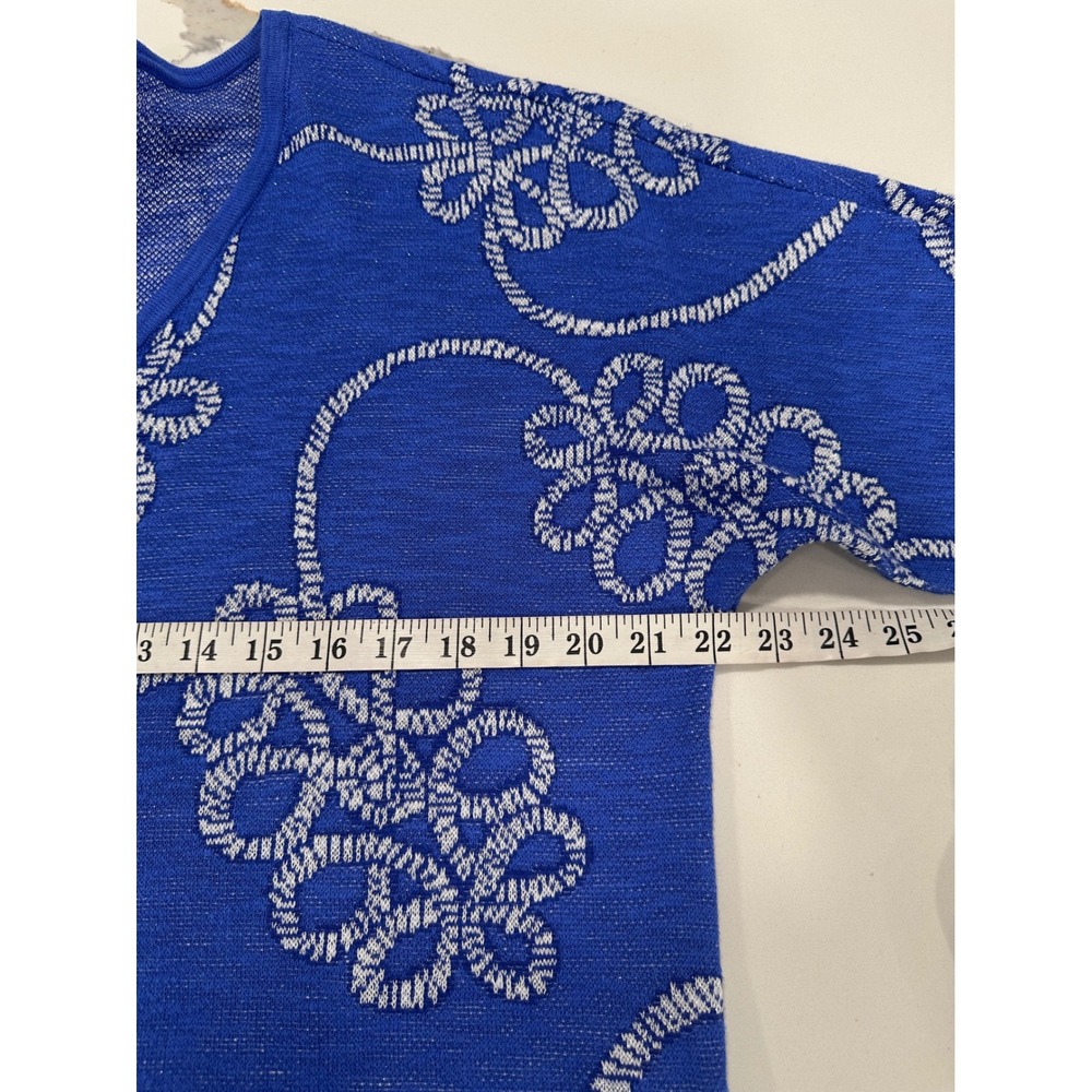 Chico's V Neck Top Blue White Rope Floral Knit Short Sleeve Women Size 2 - Picture 5 of 6